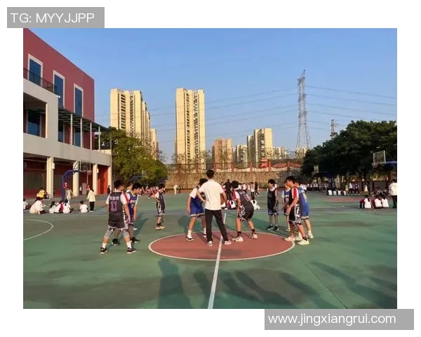 班级篮球明星的成长之路与梦想追逐的精彩瞬间